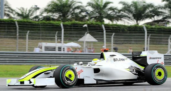 F1: Button se impone en el caos de Malasia F1: Button se impone en el caos de Malasia