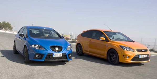Focus ST vs León Cupra