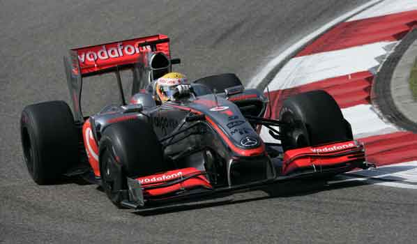 Hamilton domina el primer test Hamilton domina el primer test