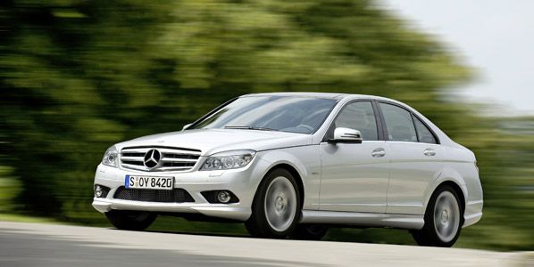El Mercedes Clase C estrena motores más eficientes El Mercedes Clase C estrena motores más eficientes