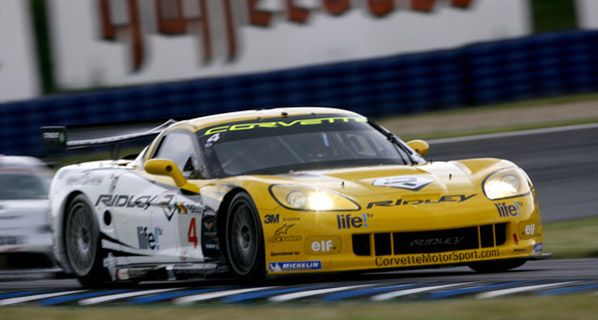 FIA GT: Triunfo de Hezemans y Kumpen en Oschersleben