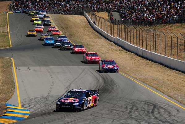 Kasey Kahne ganó en Infineon Kasey Kahne ganó en Infineon