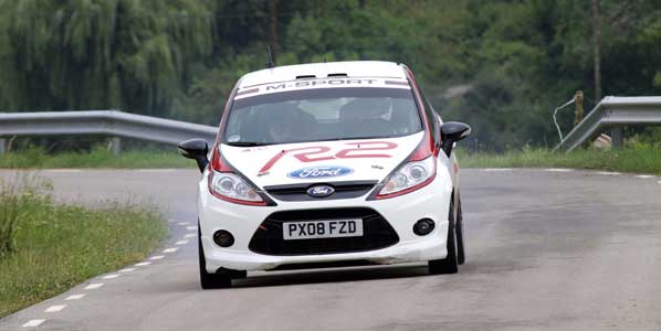 Markko Märtin prueba el Fiesta R2 en España Markko Märtin prueba el Fiesta R2 en España