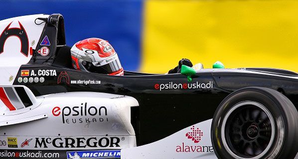 Formula Renault 2.0: Albert Costa tiene que abandonar Formula Renault 2.0: Albert Costa tiene que abandonar