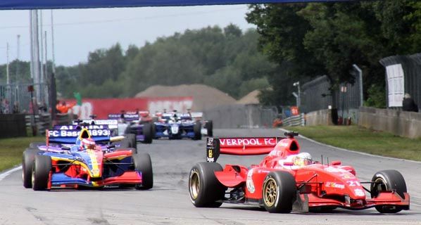 Superleague Formula: Doble podio de Vallés