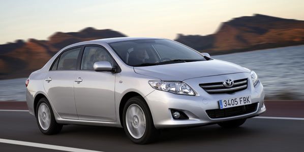 Toyota Corolla Sedán, ahora con motores más eficientes Toyota Corolla Sedán, ahora con motores más eficientes