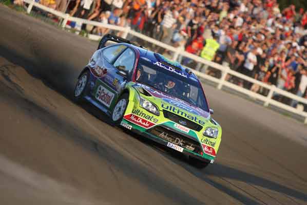 Hirvonen perseguido por Loeb y Sordo