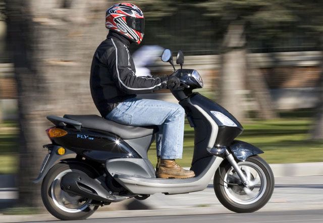 Piaggio Fly 125