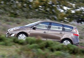 Renault Grand Scénic 2.0 dCi Privilège