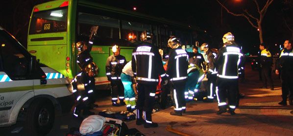 13 fallecidos en las carreteras durante el fin de semana 13 fallecidos en las carreteras durante el fin de semana
