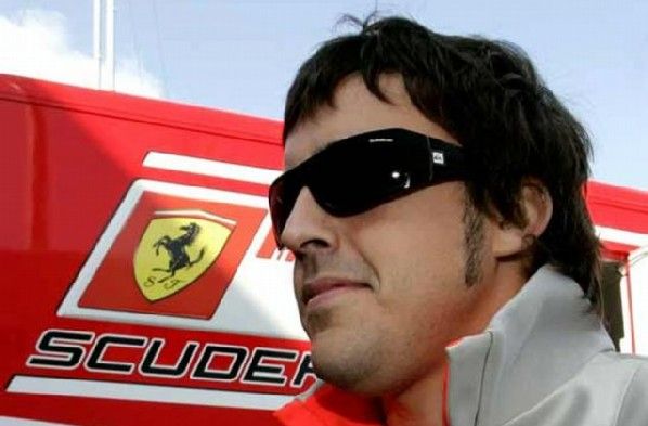 F1: Ferrari confirma a Fernando Alonso