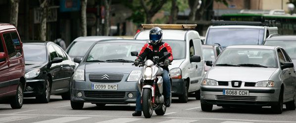 Los conductores, contra la Ley de Tráfico