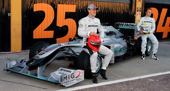 Mercedes desvela el W01, su nuevo monoplaza para 2010