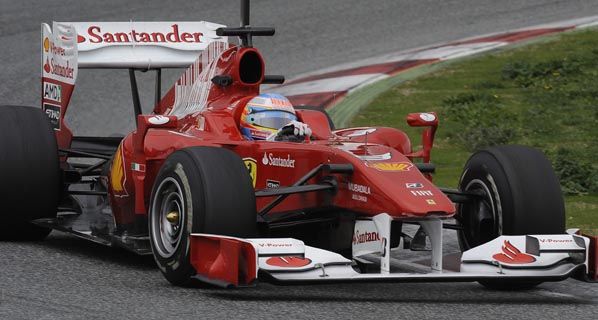F1: Alonso, séptimo y avería