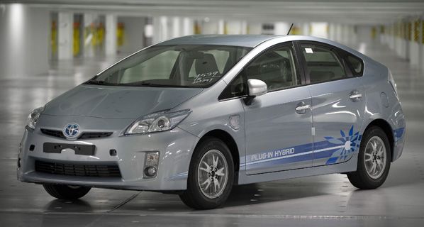 El Toyota Prius Plug-In Hybrid, en España El Toyota Prius Plug-In Hybrid, en España