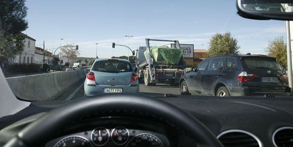 El coche que frena solo, más cerca