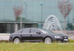 Audi A8 4.2 FSI   