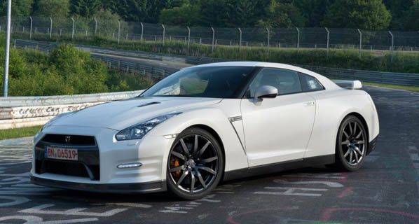 Nissan GT-R 2011