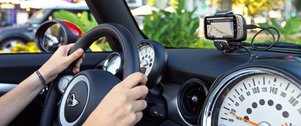 Parrot MINIKIT Smart, pensado para smarphone  