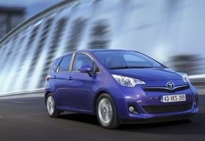 Toyota Verso-S 