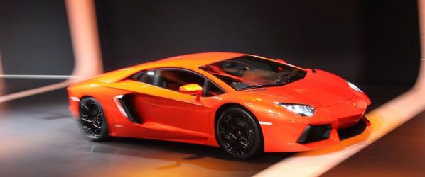Lamborghini Aventador LP 700-4 