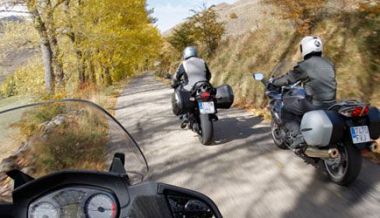 Conducir una moto grande, más difícil  