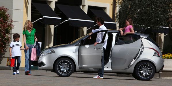 El 22 por ciento de las familias no tiene coche El 22 por ciento de las familias no tiene coche