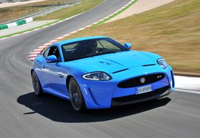 Jaguar XKR-S 