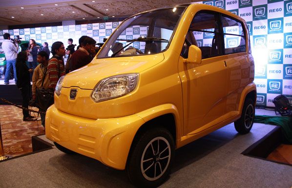 Bajaj RE60, declarando la guerra al Tata Nano Bajaj RE60, declarando la guerra al Tata Nano