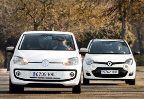 Renault Twingo 1.2 75 CV Emotion vs Volkswagen White Up! 75  