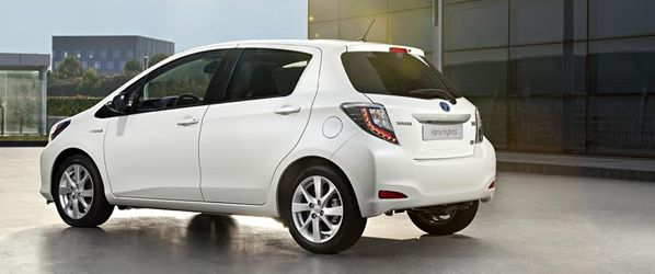 Toyota inicia la preventa del Yaris Híbrido en España 