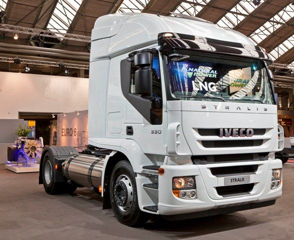 Primera tractora Iveco Stralis LNG