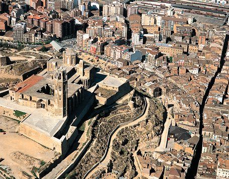 Lleida prohíbe el paso de camiones de más de 12,5 t de MMA