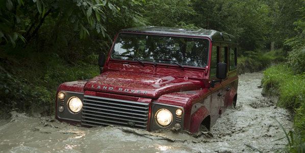 Land Rover Defender 2013