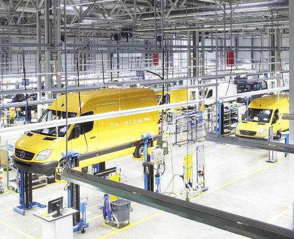 ACEA señala que los automóviles generan 375.000 millones de euros para la UE