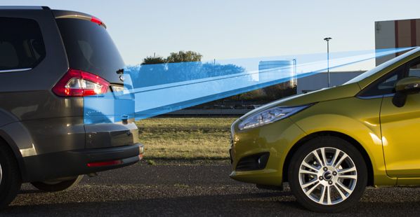 Sistema de frenada automática para evitar colisiones, ¿cómo funciona? Sistema de frenada automática para evitar colisiones, ¿cómo funciona?