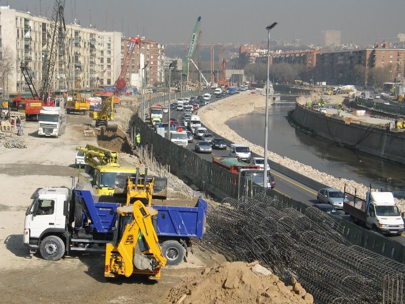 Los subcontratistas de obras están en las últimas