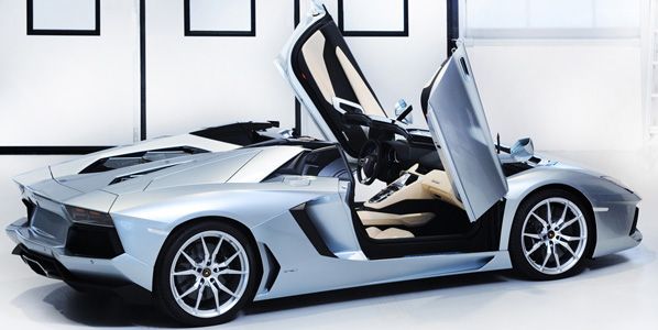 Lamborghini Aventador LP 700-4 Roadster
