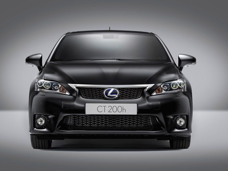 Lexus CT 200h 2013: mejoras en conducción y equipamiento