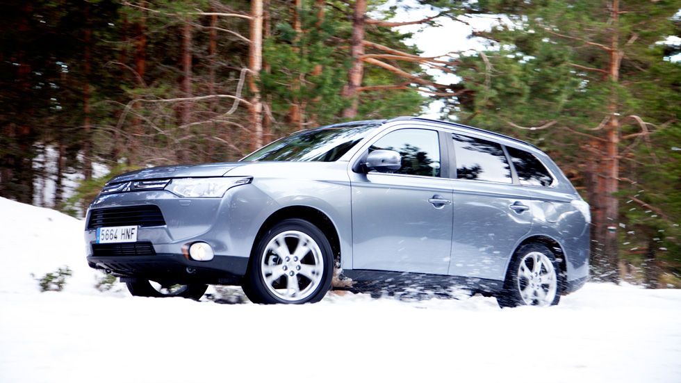 Contacto: Mitsubishi Outlander 2.2 DI-D Kaiteki Aut