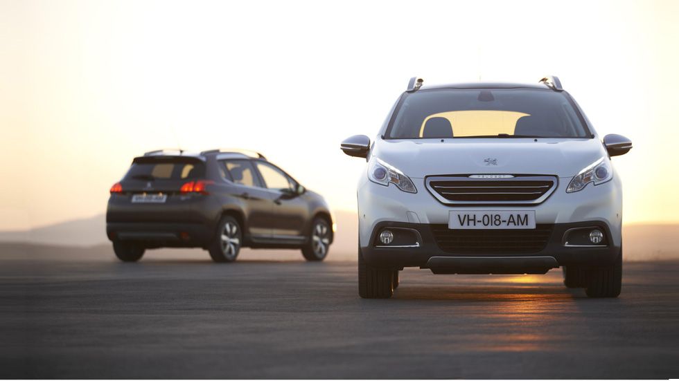 Peugeot 2008 y 208 HYbrid FE, los leones más avanzados