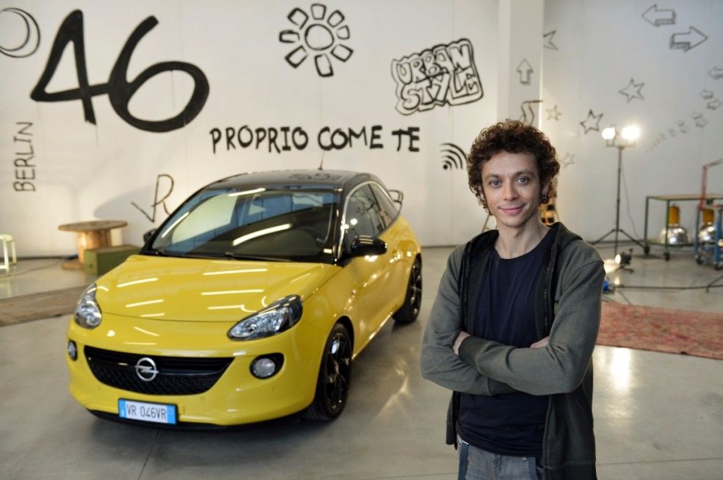 Valentino Rossi,embajador del Opel Adam