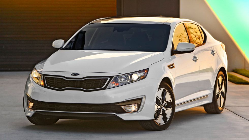 Kia Optima Híbrido, menos potencia pero más par