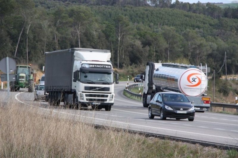 Este viernes se prohibe el paso de camiones por la N-II a la altura de Girona
