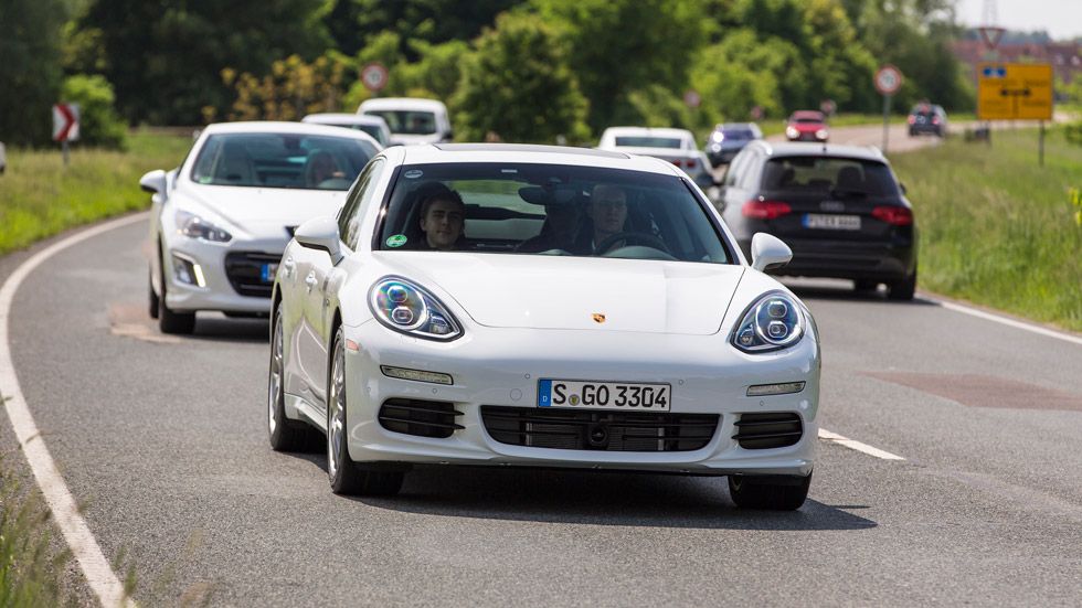 Porsche Panamera S E-Hybrid: 4,4 litros a los 100 kilómetros