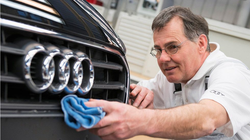 El coche del futuro estará pegado con pegamento