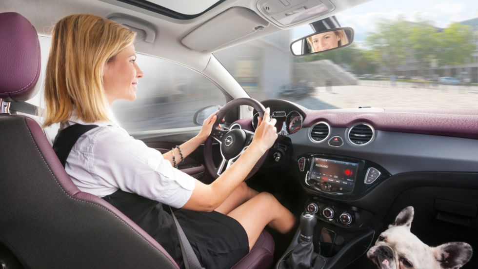 Sistema Siri Eyes Free, el Opel Adam controlado por voz