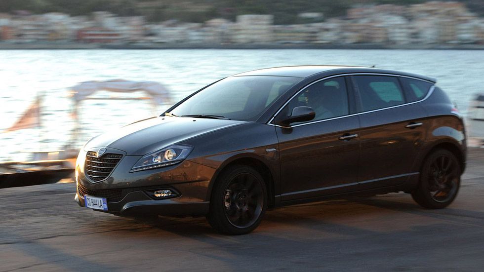 Contacto: Lancia Delta S, más masculino