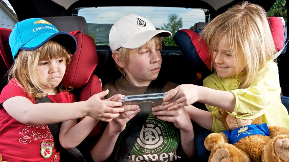 Consejos para entretener a los niños en los viajes largos