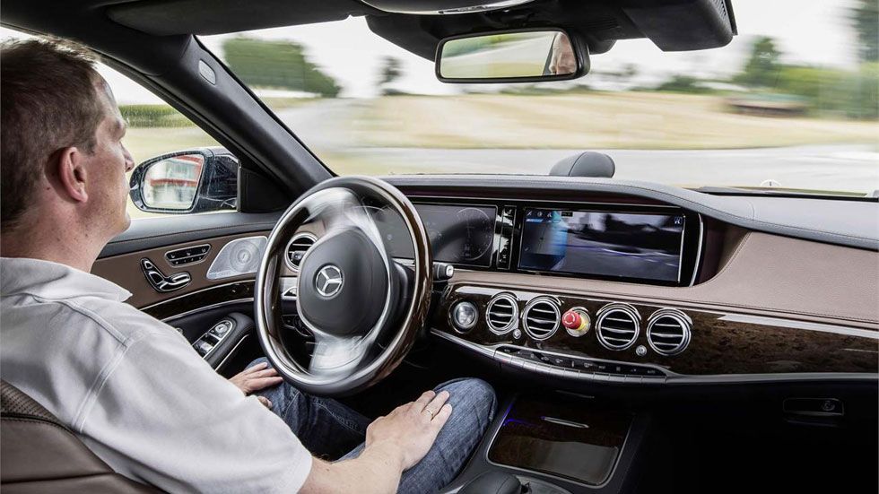 Mercedes S 500 Intelligent Drive, ¡va solo!